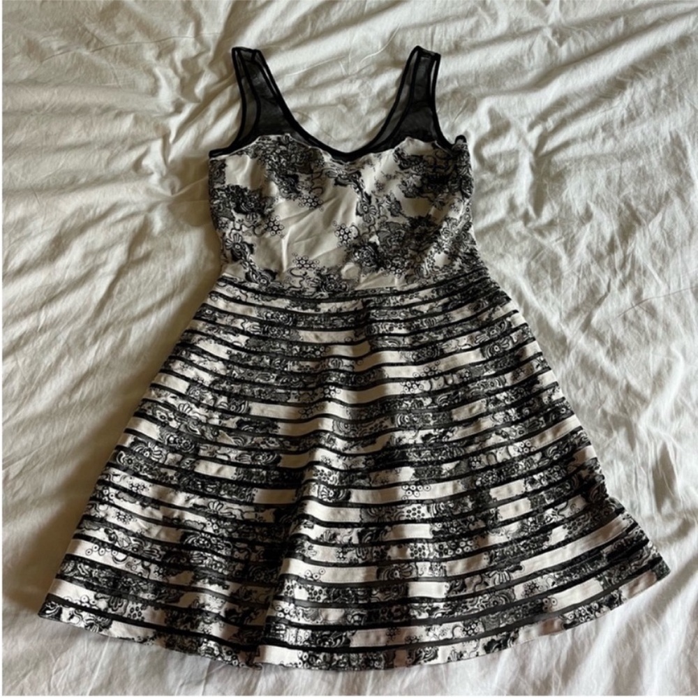 Parker Silk Mesh Black White Printed Mini Dress XS - Picture 2 of 8